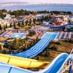 крупнейший в россии аквапарк геленджика "золотая бухта"
